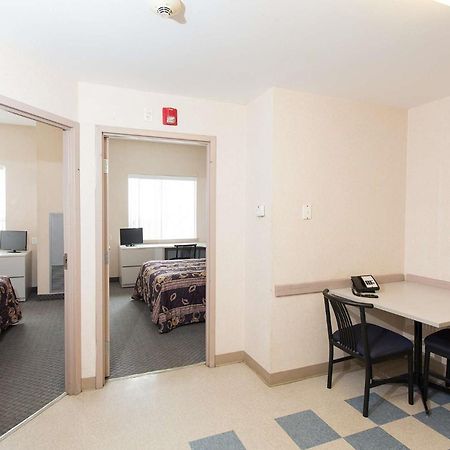Residence & Conference Centre - Kitchener-Waterloo Dış mekan fotoğraf