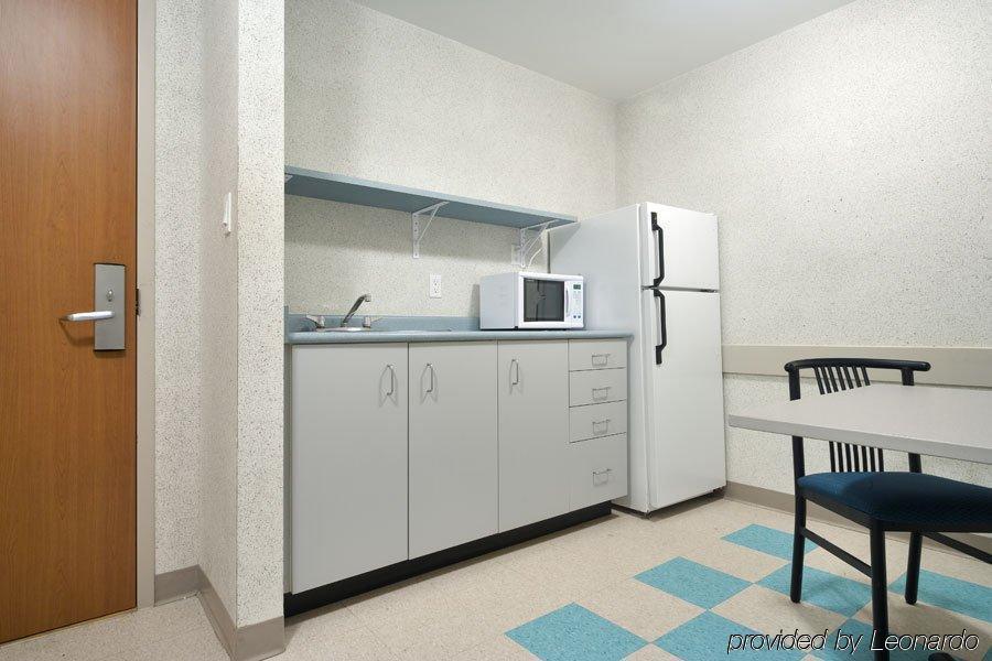 Residence & Conference Centre - Kitchener-Waterloo Dış mekan fotoğraf